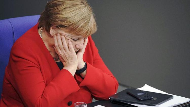 Almanya Başbakanı Merkel: Brexitten sonra müzakereler yoğun geçecek