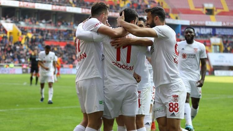 Sivassporun hücum oyuncuları 15 takıma bedel