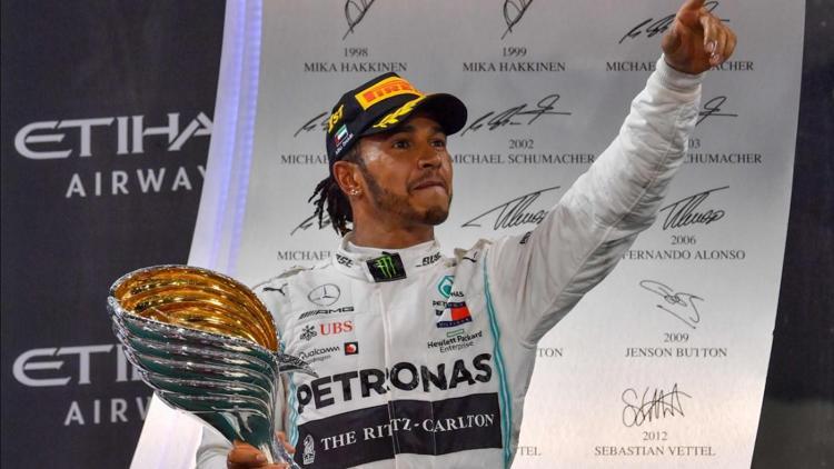 Formula 1de sezon Hamiltonın zaferiyle kapandı