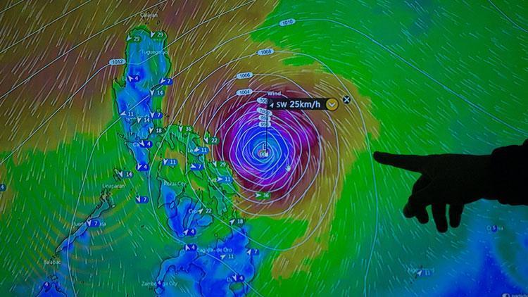 Filipinlerde Kammuri Tayfunu nedeniyle 43 bin kişi tahliye edildi