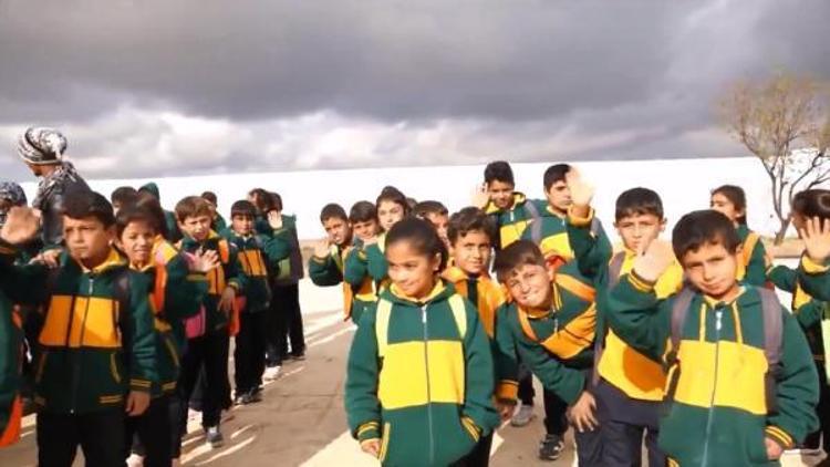 MSB: Suriyeli öğrenciler artık okul zilinin sesini duyacak