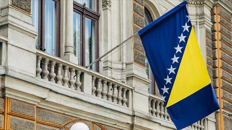 Bosna Hersekteki FETÖ iltisaklı okulun müdürü gözaltına alındı