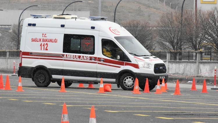 Ambulans şoförleri en iyi olmak için yarıştı