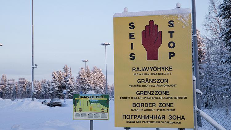 İnsan kaçakçısı sahte Rusya - Finlandiya sınır kapısı kurdu
