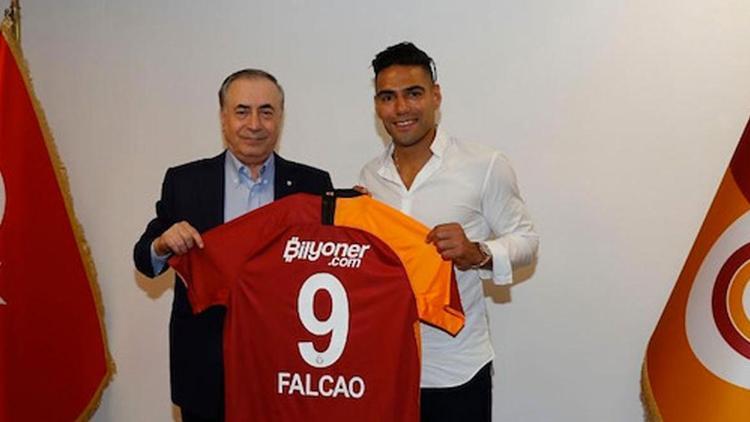 Kolombiyadan Mustafa Cengize yalanlama: Falcao ayrılma kararı aldı