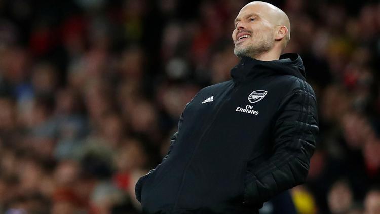 Arsenale Ljungberg de çare olamadı Brighton şoku...