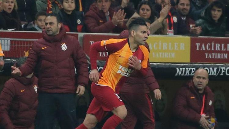 Galatasaray Falcaodan umudu kesmedi