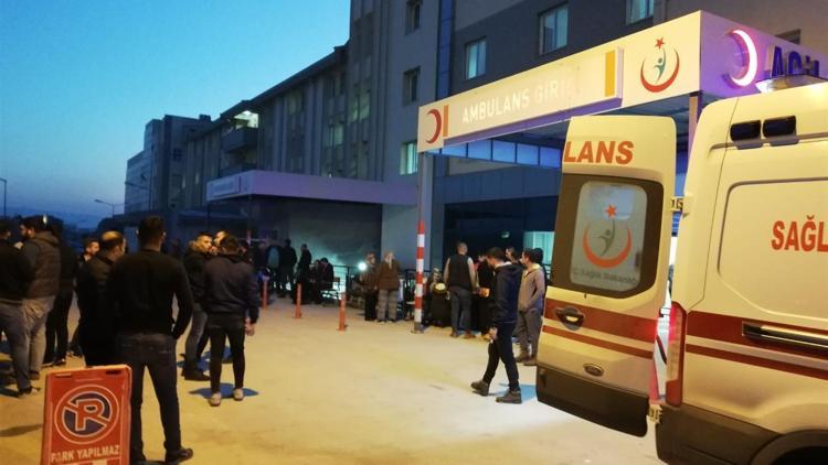 İzmirde silahlı saldırı Genç futbolcu Okan Kartal yaşamını yitirdi