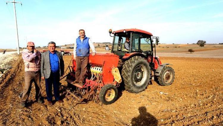 Yenişehirde yağmurların ardından buğday ekimine başlandı