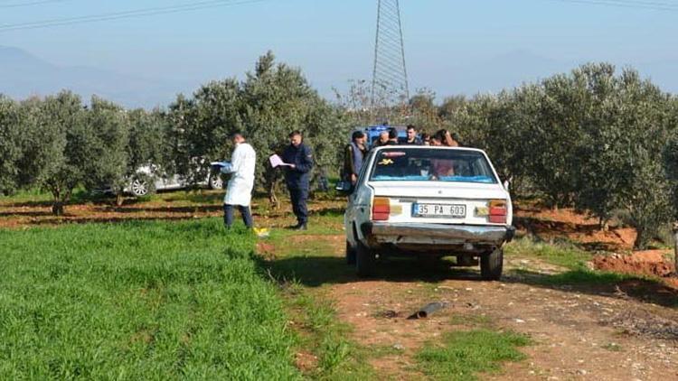 İzmirde otomobil içinde ceset bulundu