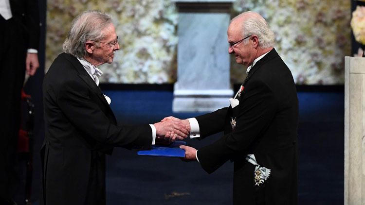 Son dakika haberi... Soykırım destekçisi yazar Handke Nobel ödülünü aldı