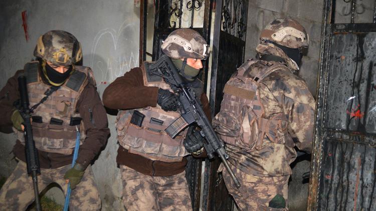 Adanada DEAŞ operasyonu: 5 gözaltı