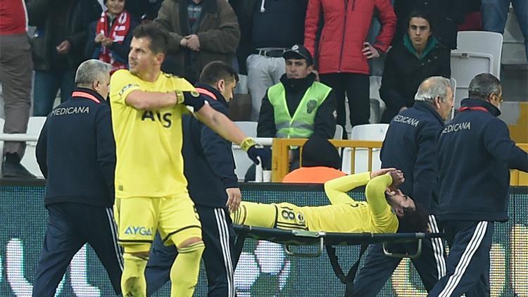 Son dakika Fenerbahçede Sadık Çiftpınar sezonu kapattı