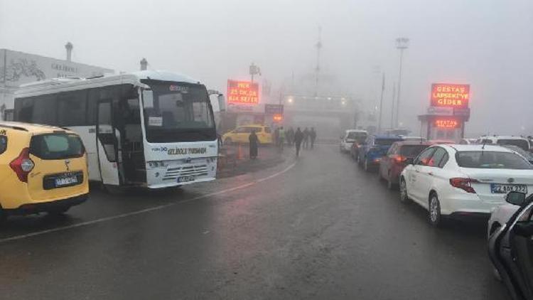 Çanakkale Boğazı yoğun sis nedeniyle transit gemi geçişlerine kapatıldı