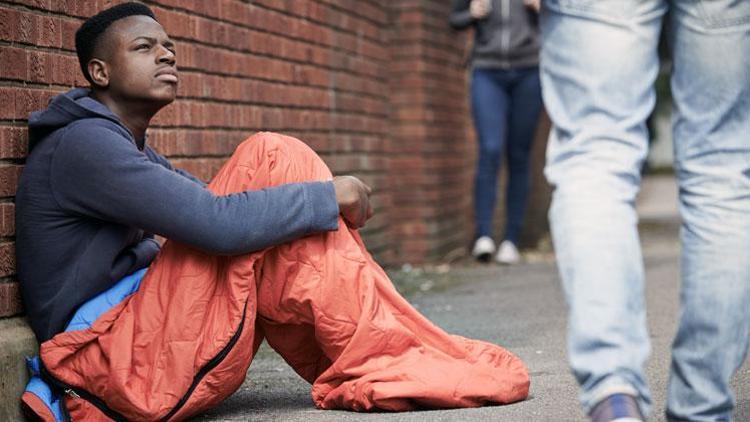 İngiltere’de evsiz sayısı yüzde 23 arttı