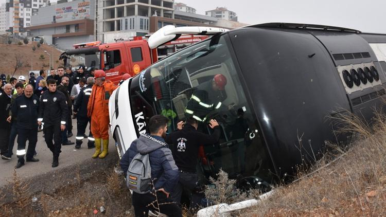 Son dakika haberi: Kırıkkalede yolcu otobüsü devrildi: 7 yaralı