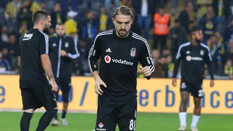 Fenerbahçe taraftarlarından Caner Erkine küfürlü tezahürat