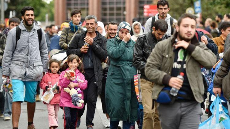 Almanya, Noel’e mülteci korkusuyla girdi
