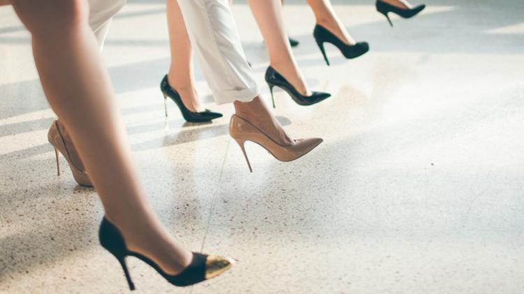 Erkeklerden Kadınlara Geçen Bir Hikaye: Topuklu Ayakkabının Doğuşu