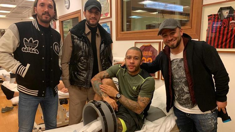 Yusuf Yazıcı’dan Lyonlu Depay’a geçmiş olsun ziyareti