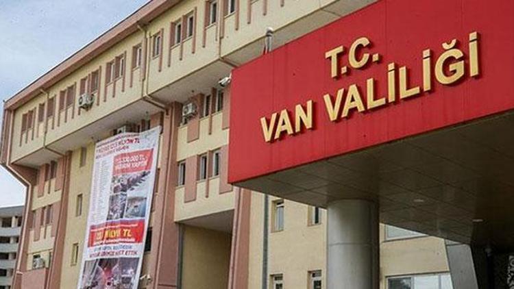 Van Valiliğinden birbirine sarılan öğretmenler cezalandırıldı  haberine açıklama