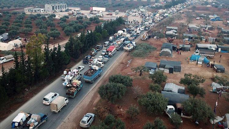İdlibden Türkiye sınırına 44 bin sivil daha göç etti