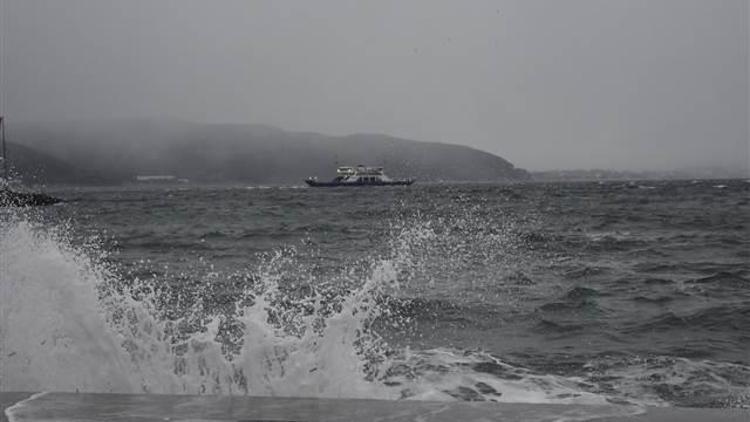 Bozcaada ve Gökçeadada eğitime bir gün ara verildi