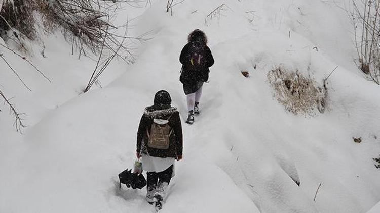 Konyada okullar yarın tatil mi Konyanın 7 ilçesinden 7 Ocak için kar tatili açıklaması