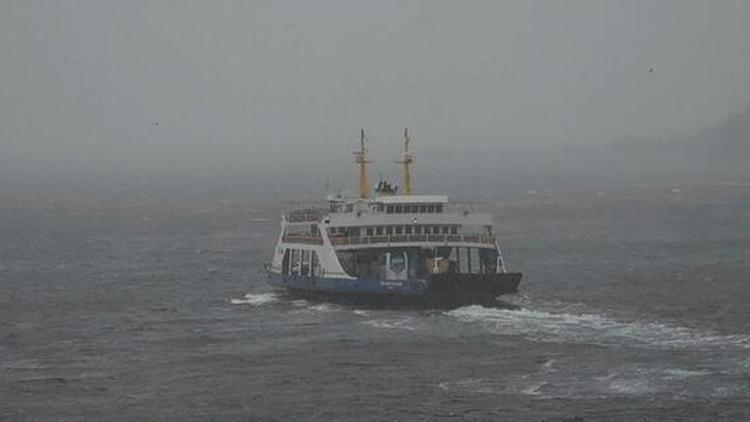 Çanakkale Boğazı transit gemi geçişlerine kapatıldı