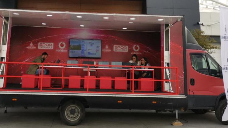 Vodafone Kodlama Minibüsü İstanbul turuna çıkıyor