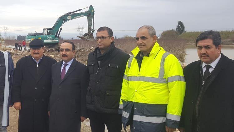 Bakan Yardımcısı Özkaldı, Tarsusta hasar gören tarım arazilerini inceledi