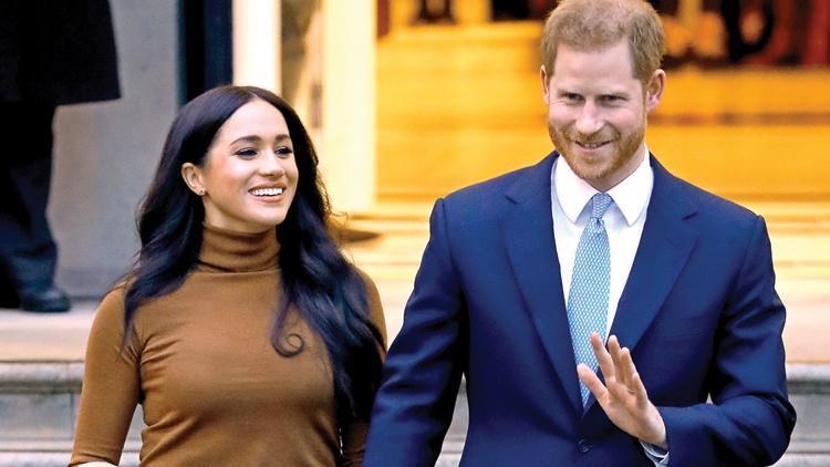 İngiltere şokta Prens Harry ve ABD’li eşi Meghan Markle saraydan taşınıyor...