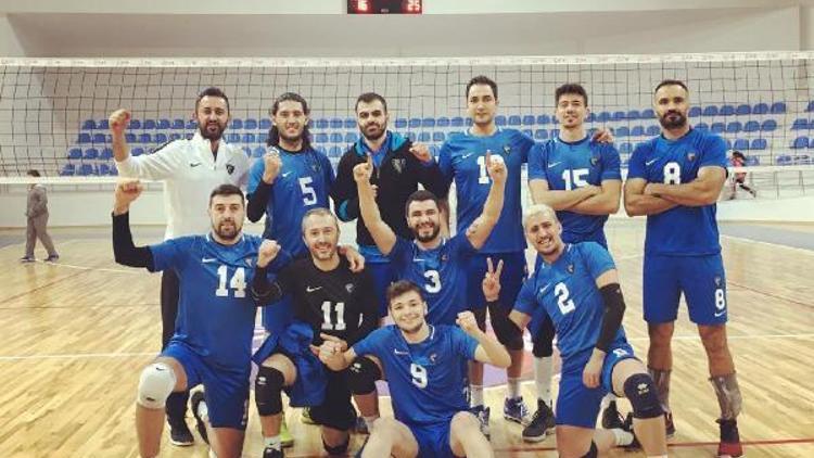 Karacabey Belediyespor Erkek Voleybol Takımı şampiyonluk yolunda iddialı