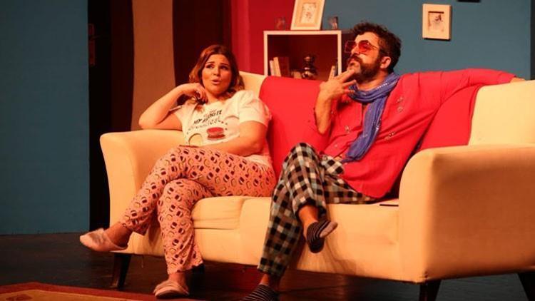 “Seni Unutmak İstemedim ki” Tiyatro Oyunu İzmir’de Sahnede!