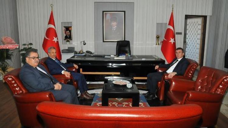 Akşehir Belediye Başkanı, Kaymakamı ziyaret etti