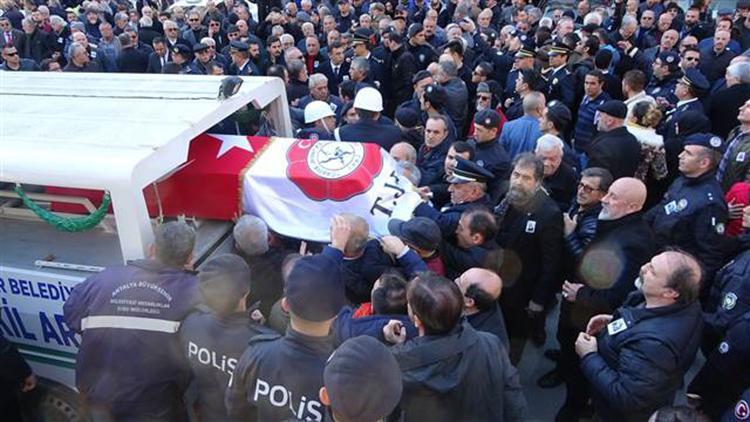Antalya eski İl Emniyet Müdürü Canca son yolculuğuna uğurlandı