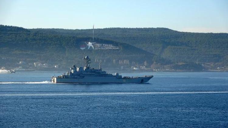 Rus savaş gemisi Azov, Çanakkale Boğazından geçti