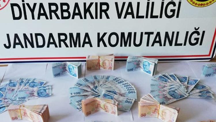 Diyarbakır’da bir kişi, üzerinde sahte 50 bin 550 lira ile yakalandı