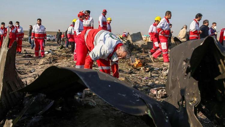 İranda düşen uçakta ölen Kanada vatandaşlarının ailelerine tazminat ödenecek