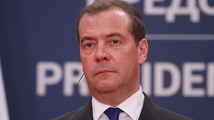 Medvedev partisinin genel başkanlığına devam edecek