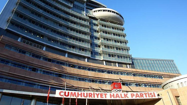CHP Diyarbakır İl Başkanı ile 24 il yöneticisi görevden alınarak yerlerine atama yapıldı