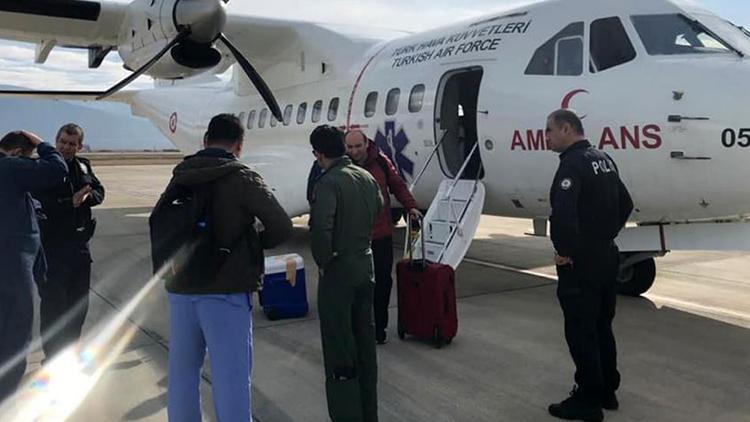 THK ambulans uçağıyla Kıbrıstan Ispartaya karaciğer grefti