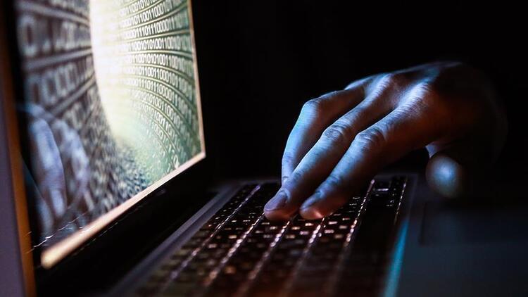Siber saldırı ne demek İnternet siber saldırıdan mı çöktü