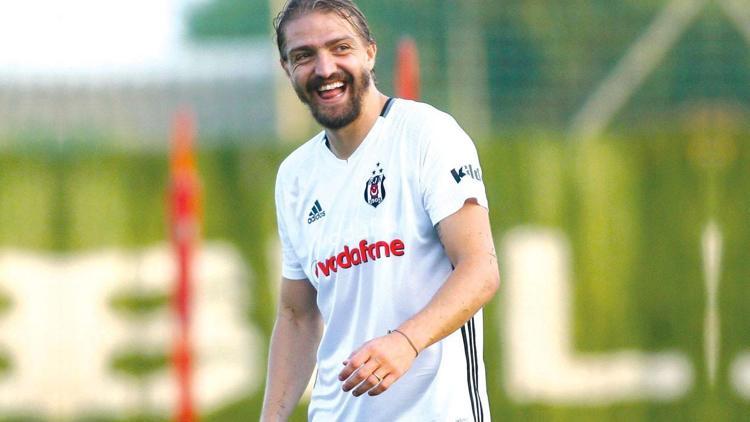 Beşiktaşta Caner Erkin için Yunanistandan sürpriz transfer teklifi