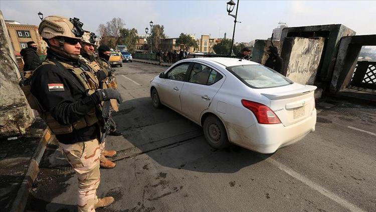 Irakta göstericilerin trafiğe kapattığı otoban, meydan ve köprü yeniden açıldı