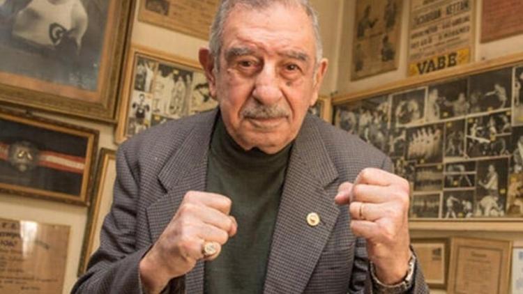 Türkiyenin ilk profesyonel boksörü Zakaryan, 90 yaşında vefat etti
