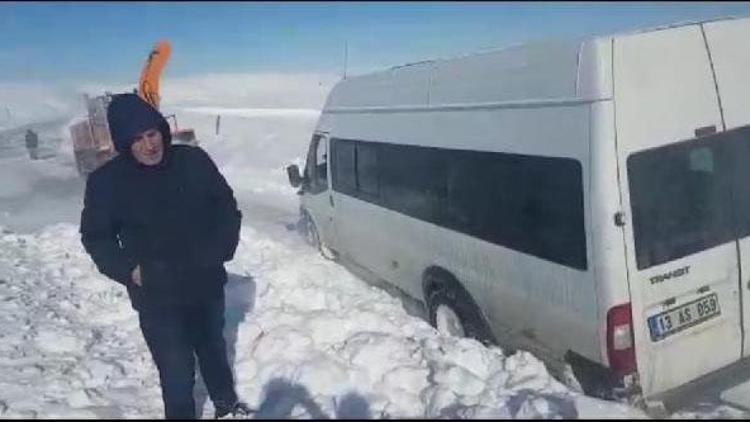 Bitlis- Muş yolunda karla mücadele