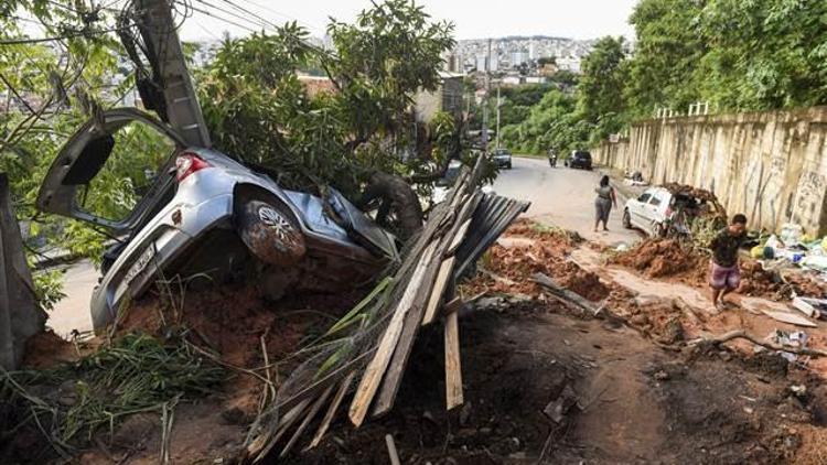 Brezilyada sel ve heyelanlarda ölü sayısı 54e yükseldi