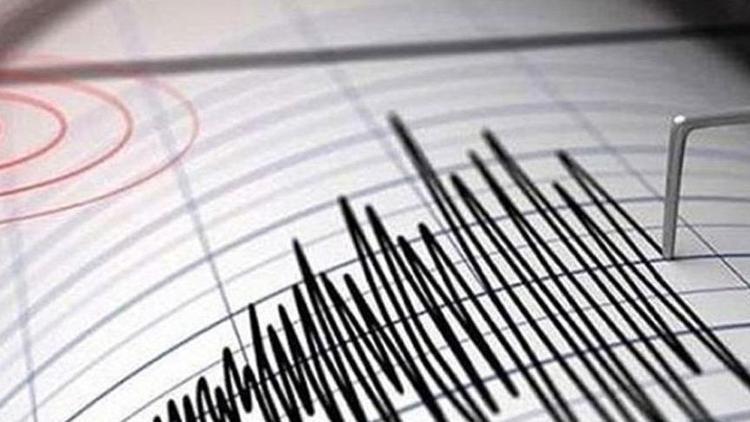 Son dakika haberi Akdenizde şiddetli deprem 5.4 ile salladı