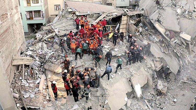 Deprem bağışları vergiden düşülebilir